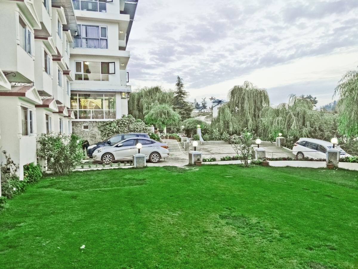 Royal Jardin Whistling Pines Resort Shimla Buitenkant foto