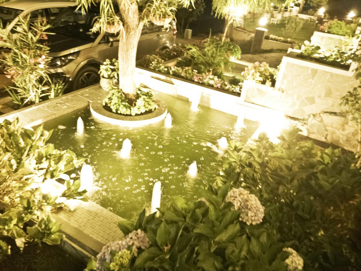 Royal Jardin Whistling Pines Resort Shimla Buitenkant foto