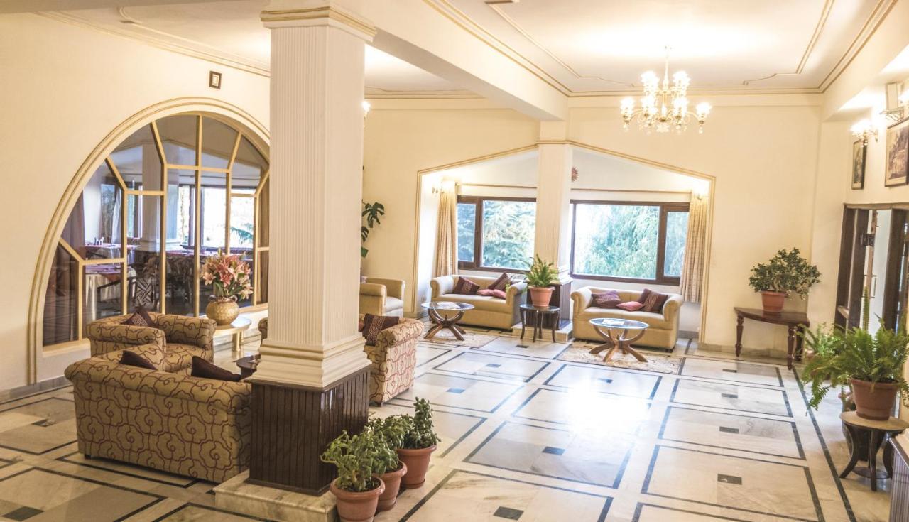 Royal Jardin Whistling Pines Resort Shimla Buitenkant foto