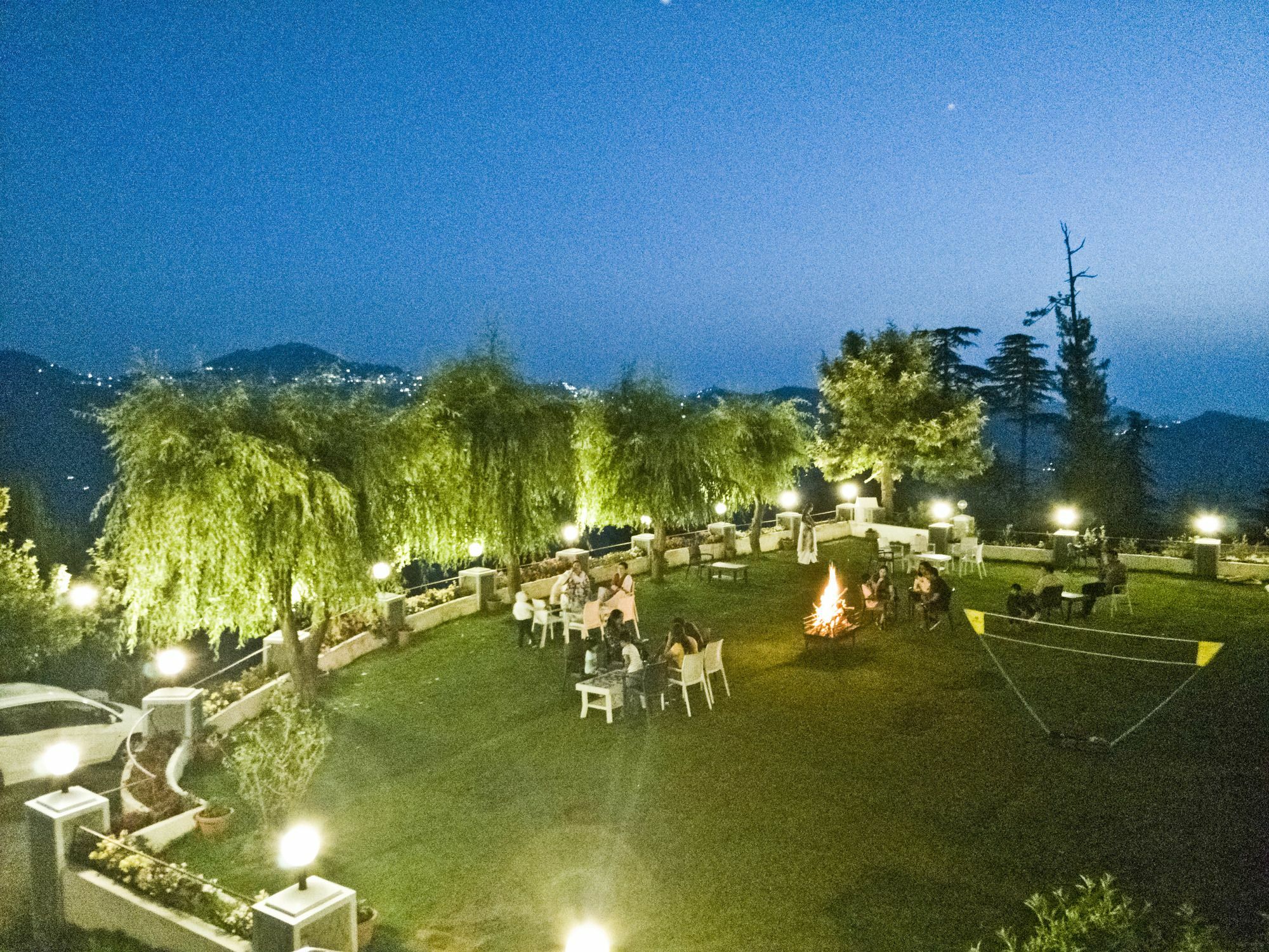 Royal Jardin Whistling Pines Resort Shimla Buitenkant foto